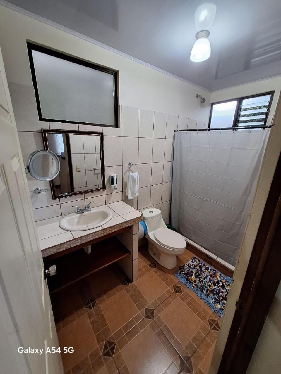 Iris Arenal Hotel La Fortuna Ngoại thất bức ảnh