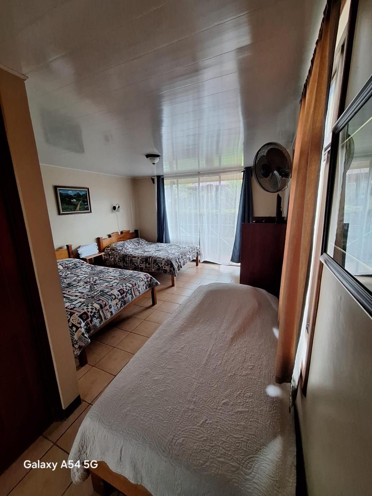 Iris Arenal Hotel La Fortuna Ngoại thất bức ảnh