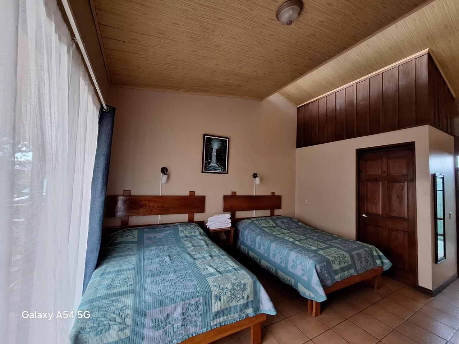 Iris Arenal Hotel La Fortuna Ngoại thất bức ảnh