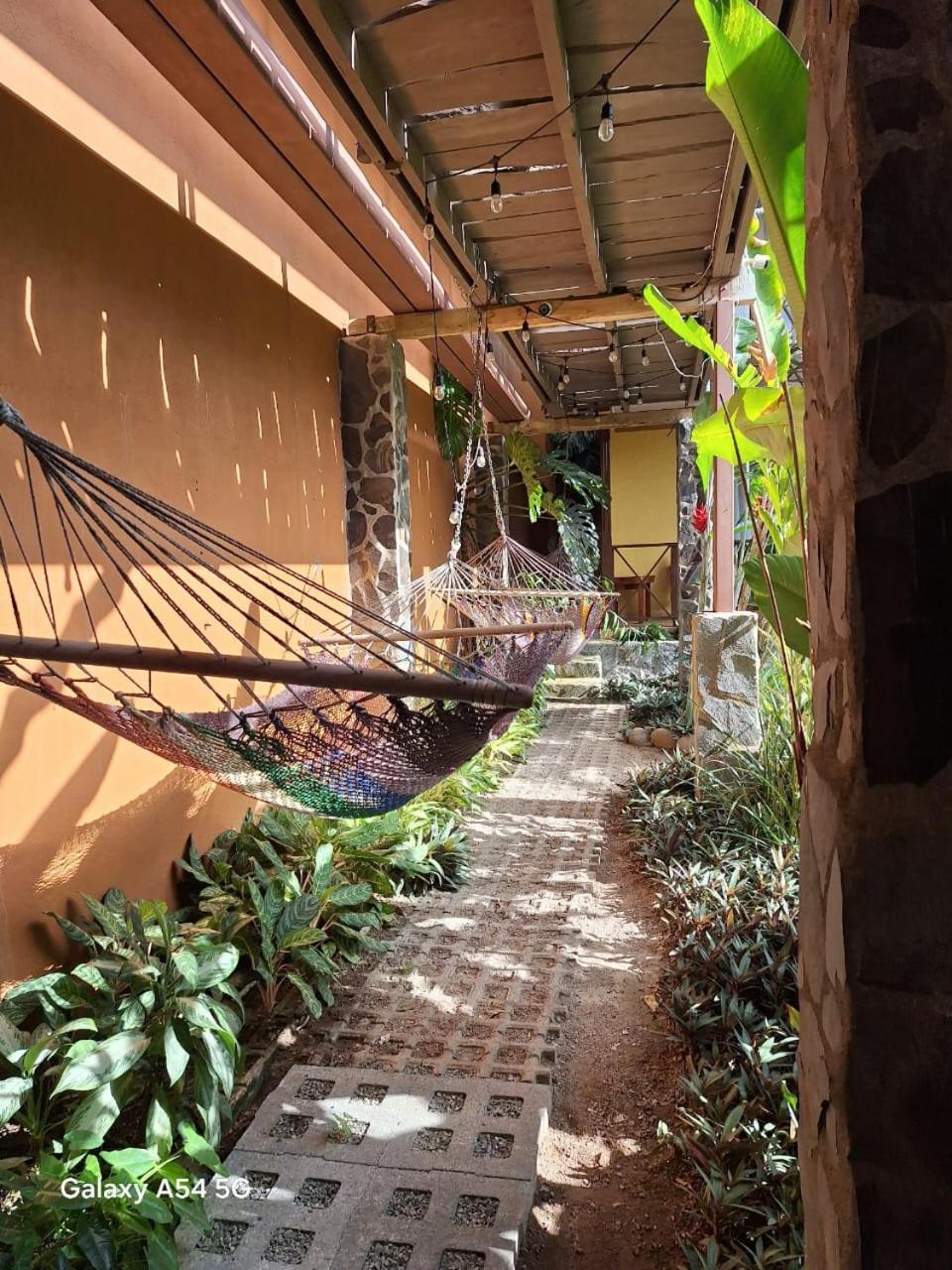 Iris Arenal Hotel La Fortuna Ngoại thất bức ảnh