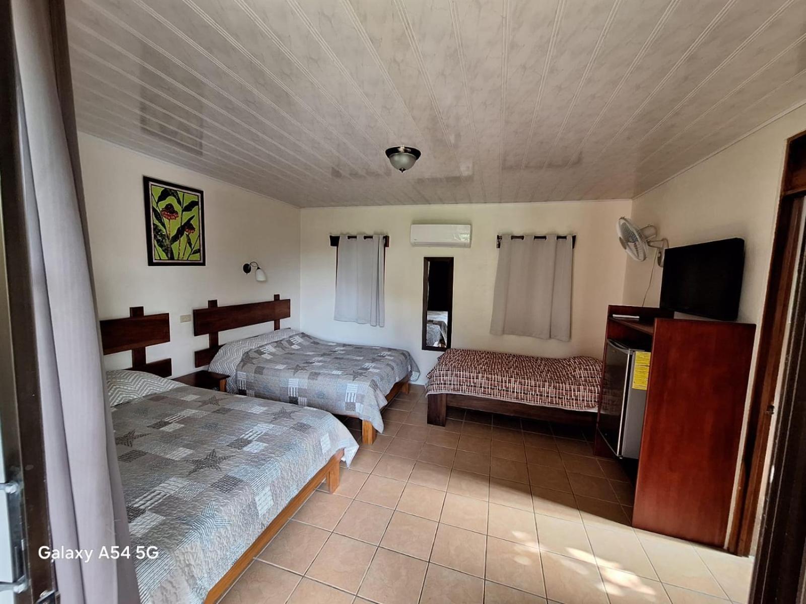 Iris Arenal Hotel La Fortuna Ngoại thất bức ảnh